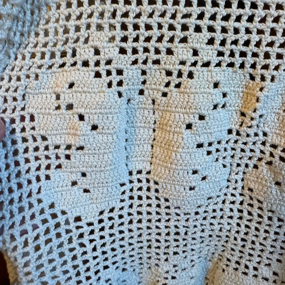 1970s butterfly crochet vest - Picture 4 of 4
